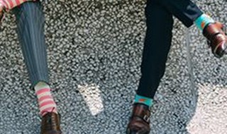 乐福鞋怎么搭配衣服 黑色乐福鞋怎么搭配衣服