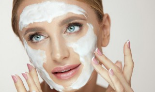 洗脸的正确方式（橘子皮泡水洗脸的正确方式）