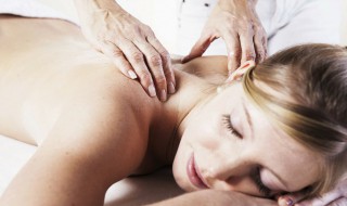 如何正确捏肩膀 怎样捏肩膀