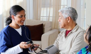 如何在家正确测血压（如何在家正确测血压视频）