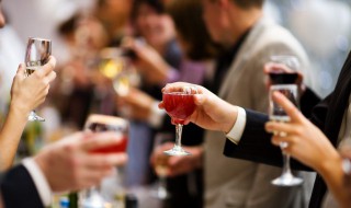 吃喝玩乐什么意思（吃喝玩乐什么意思?）