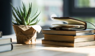 自言自语什么意思 自言自语什么意思啊?