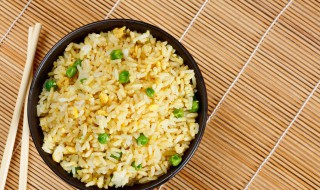 蛋炒饭怎么做比较好吃视频 蛋炒饭怎么做比较好吃