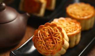 传统鲜肉月饼的做法（传统鲜肉月饼的做法及配方）