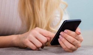 苹果6plus怎么截屏（苹果6splus怎么截屏）