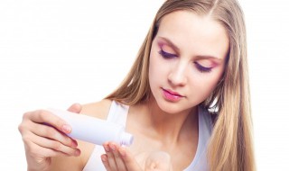 怎样正确使用爽肤水 怎样正确使用爽肤水的方法