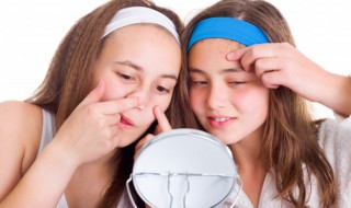 中学生如何正确有效简单护肤美容(中学生应该怎样护肤)