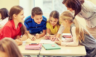 如何正确处理同学之间的矛盾 如何正确处理同学之间的矛盾主题班会