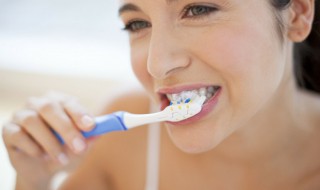 怎么刷牙是正确的 怎么刷牙是正确的用法的视频