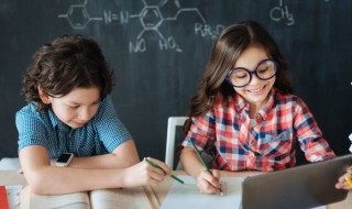 嫩怎么读（嫩怎么读写）