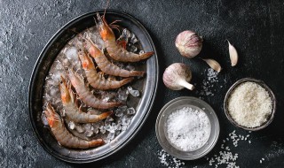 大虾的做法大全家常菜（大虾的做法大全家常菜 蒜蓉大虾）