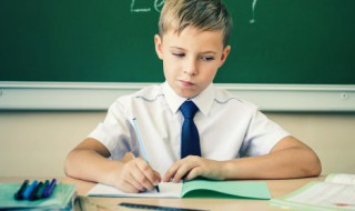 关于秋天的拟人句 关于秋天的拟人句和比喻句