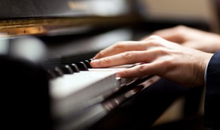 虫儿飞歌词简谱 虫儿飞歌词简谱 简单