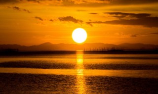 太阳的歌词 歌词里面有太阳的歌词