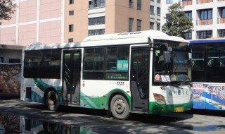 深圳B673公交車到香園路口嗎（深圳b637路公交车路线）