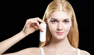 补水喷雾喷在脸上有刺痛感 补水喷雾喷在脸上有刺痛感有红条