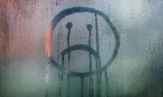 伤感的句子说说心情男 男人很伤感的说说