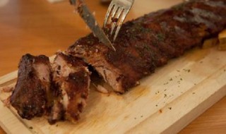 松茸烤黑毛猪肋骨怎么做