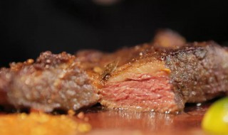 果木烤牛扒怎么做的 果木烤牛扒怎么做