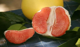 冬天吃柚子的好处（冬天常吃柚子好吗）