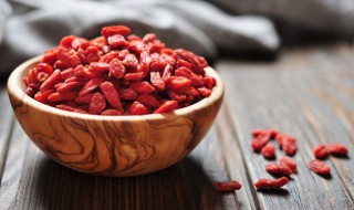 枸杞子红枣煮鸡蛋怎么做（枸杞子红枣煮鸡蛋怎么做的）