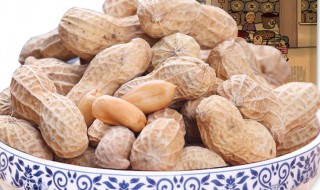 蒜香花生怎么做出来的 蒜香花生怎么做出来的视频