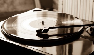 吉祥三宝歌词中文 吉祥三宝歌曲简介