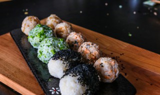 芝麻糯米团子的做法 米团子的做法