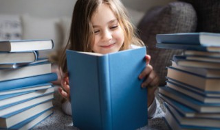 关于国庆节的英文手抄报（关于国庆节的英文手抄报文案）