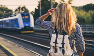 带水蜜桃的网名（带水蜜桃的网名(双人）