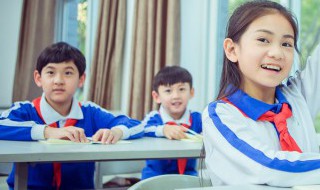 绿杨烟外晓寒轻是什么季节（绿杨烟外晓寒轻的下一句是啥）