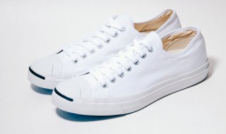 白鞋的鞋边有剐蹭印怎么擦干净（白鞋的鞋边有剐蹭印怎么擦干净呢）