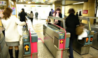 地铁怎么收费（深圳地铁怎么收费）