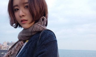 歌词里有小红帽爱丽丝 歌词里有小红帽的那个歌曲