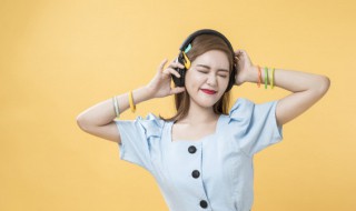 果宝特攻歌词（果宝特攻歌词播放音乐）