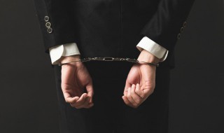 网警怎么通过微信抓人 网警怎么通过微信抓人?他们会一直监控聊天吗?