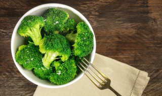 蟹肉西兰花的做法（蟹肉西兰花的做法大全）