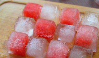 五彩水晶冻的做法 五彩水晶皮冻的正宗做法
