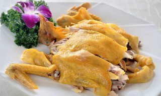 手撕盐焗鸡的做法 手撕盐焗鸡的做法大全