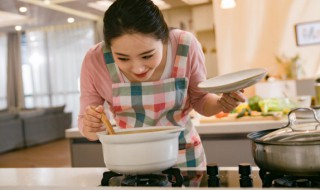 无油绿豆鸡汤的做法 无油绿豆鸡汤的做法窍门