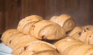 做馒头时为什么要放盐放碱呢（做馒头时为什么要放盐放碱呢）