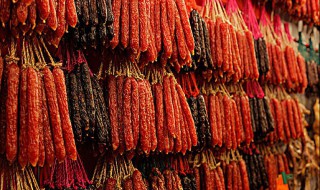 刚做好的香肠放在哪里保存 香肠要怎样保存