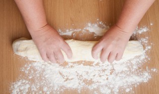 面粉和低筋面粉有什么区别 面粉和低筋面粉的区别