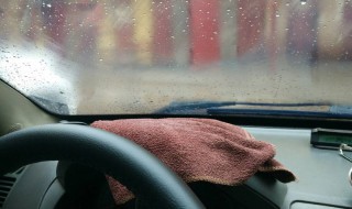 电动汽车怎样解决玻璃起雾 电动汽车冬天玻璃起雾有什么办法