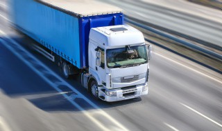 道路结冰能上高速吗 道路结冰能上高速吗