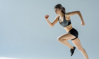 跑完步后怎么拉伸瘦腿 跑完步后怎么拉伸瘦腿图片