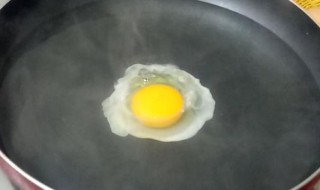 怎么煮蛋黄不烂（怎么煮鸡蛋不烂）