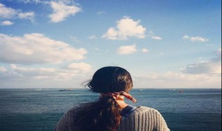 50岁的妇女应该用什么头相(50岁的妇女应该用什么头相形容)