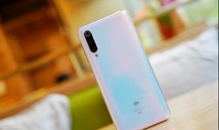 小米手机刷屏了开不了机咋回事 小米手机刷屏了开不了机咋回事呀