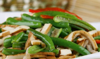 青椒炒肉丝营养价值 青椒炒肉丝营养价值高吗